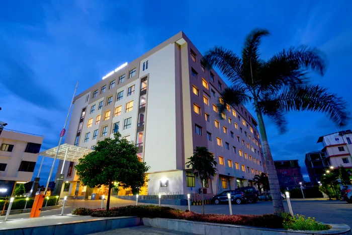 Classic Grande Imphal Exterior
